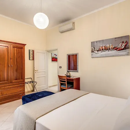 Residenza Praetoria 4* Рим